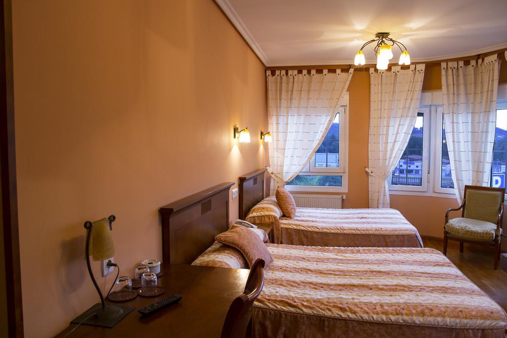 Hotel Los 14 Правія Екстер'єр фото